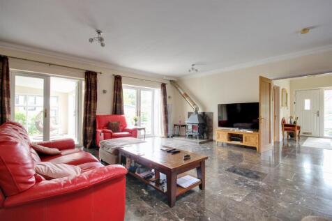 The Paddock (20).jpg