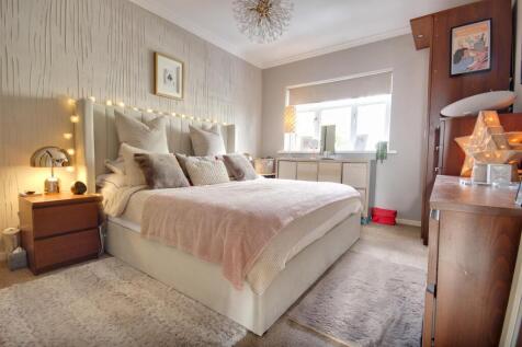 Swinemoor Lane (50).jpg