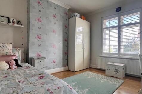 Bedroom 2 - 3.jpg