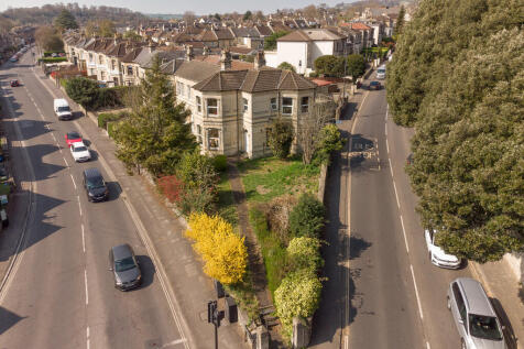 2 Newbridge Road-...