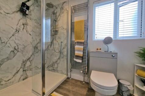 Ensuite.jpeg