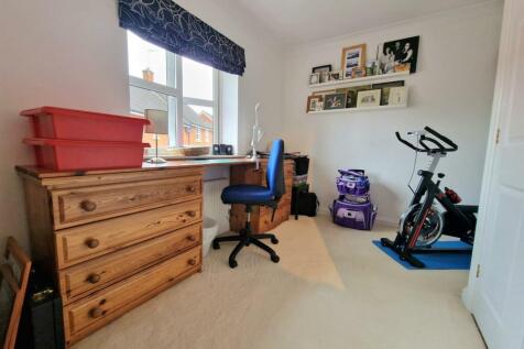 Bedroom 4.jpg
