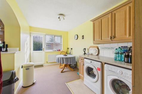 Breakfast Room/Utility Area