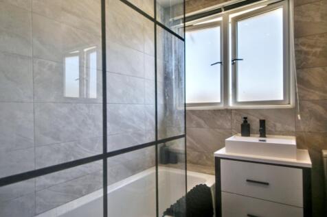 Bathroom (Portal Size).jpg