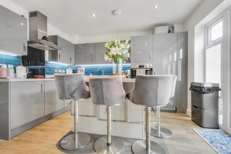 Kitchen Diner (1).jpg