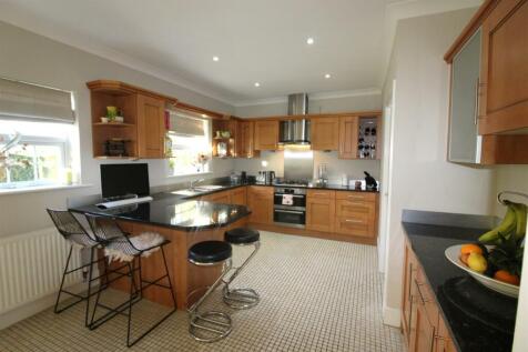 Kitchen new.JPG