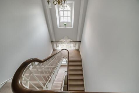 Communal Entrance Hall