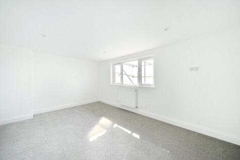 Double Bedroom 4