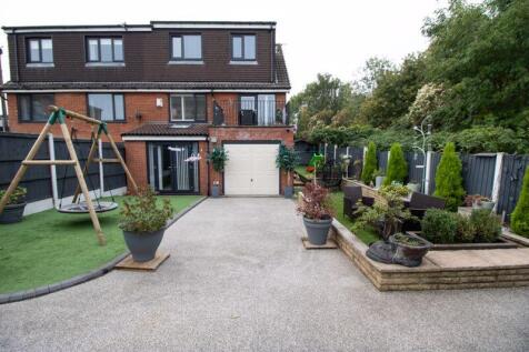 Rear Garden/Elevation