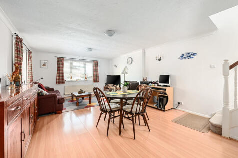 53 Sandhurst Lane...