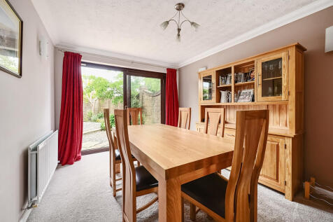 2 Reynolds Green ...