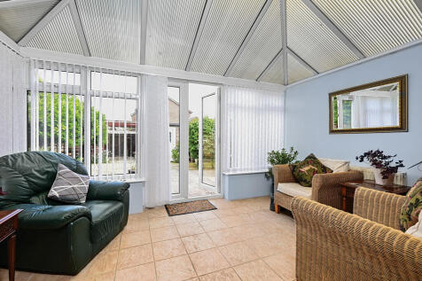 65 Avocet Crescen...