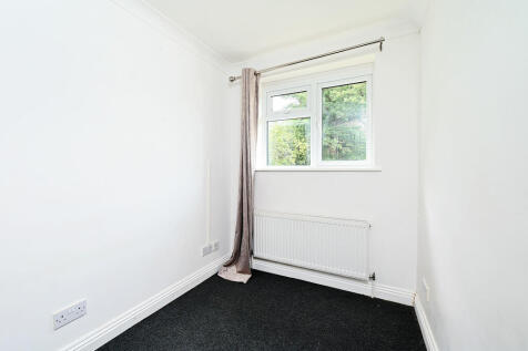 9 Winchester Way ...