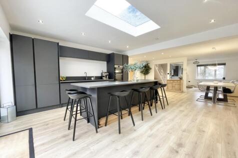 Gloucester Road, Exwick, EX4