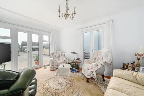 Reception Room/Bed 5
