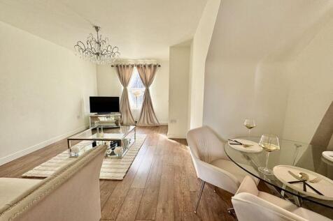 Lounge 3