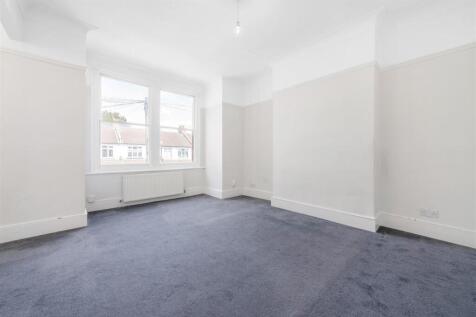 37 Tremaine Road-2.JPG