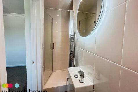 En-suite Bathroom
