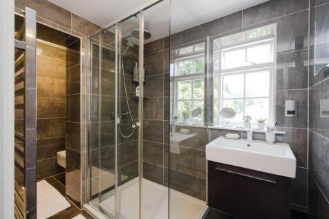 Bedroom 1 Ensuite