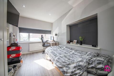 Bedroom 4 / Study