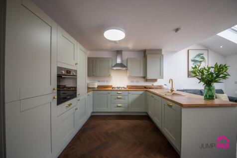 Kitchen/Dining/Family room