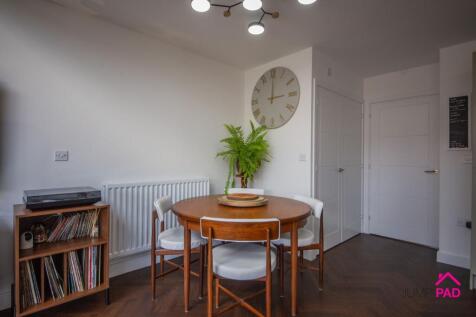 Kitchen/Dining/Family room