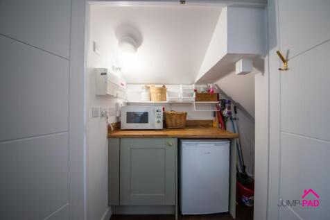 Kitchen/Dining/Family room