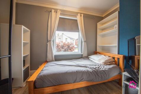 Study / Downstairs Bedroom 4