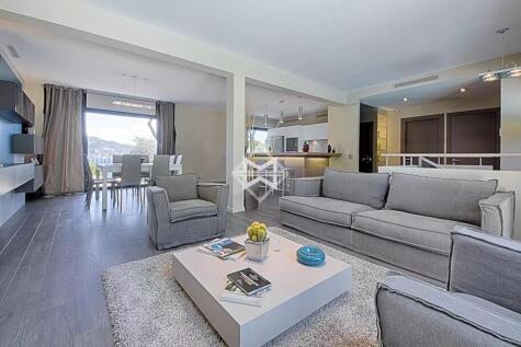 Living-room Wooden floor Stainless steel