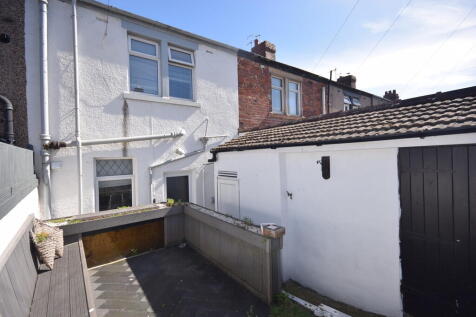 REAR YARD 