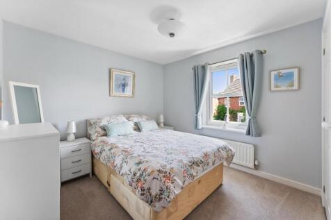 31 Grange Farm Rd  BS49 4RB 22.jpg