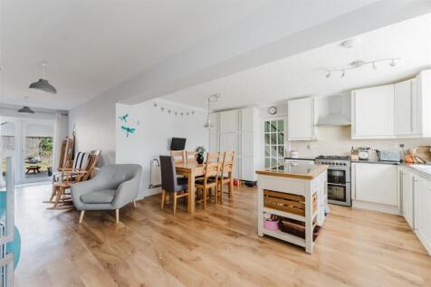 210 Mendip Road, Yatton, BS49 4BZ 13.jpg