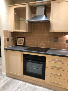 Modern Three-Bedroom Penthouse ¿ Ideal for Cove