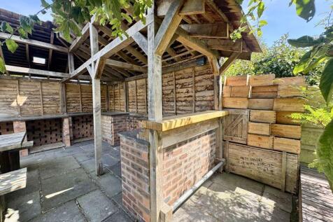 Garden Entertaining Space