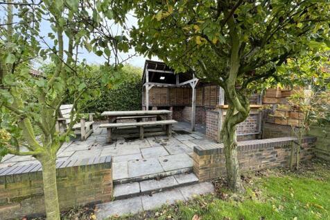 Garden Entertaining Space 