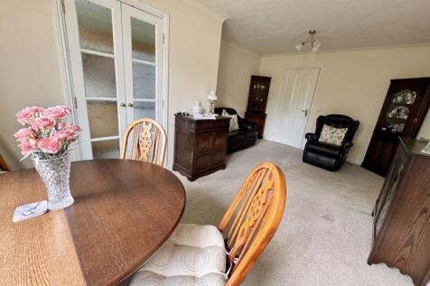 Open Plan Lounge Dining Room 