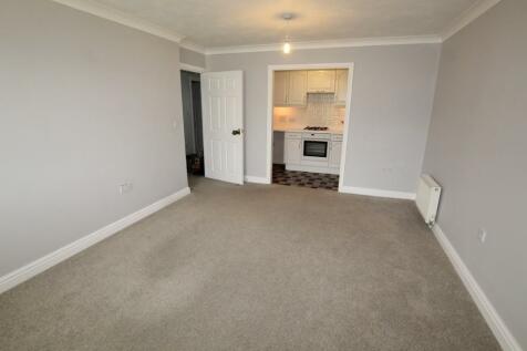 2 bedroom flats to rent in cornwall - rightmove