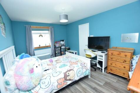 BEDROOM ONE.JPG