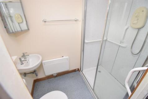 BEDROOM ONE EN-SUITE SHOWER ROOM.JPG