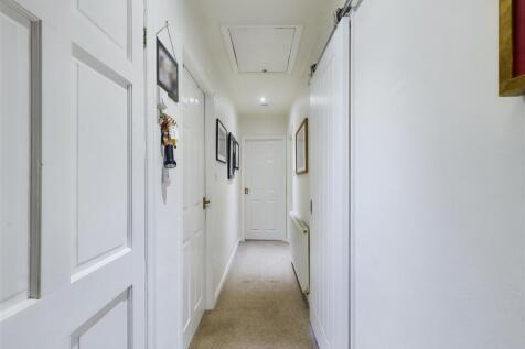 REAR HALLWAY