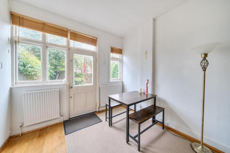 1370709-7-68f2004...