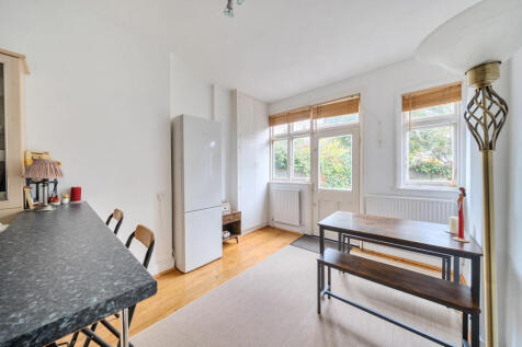 1370709-11-68f201...