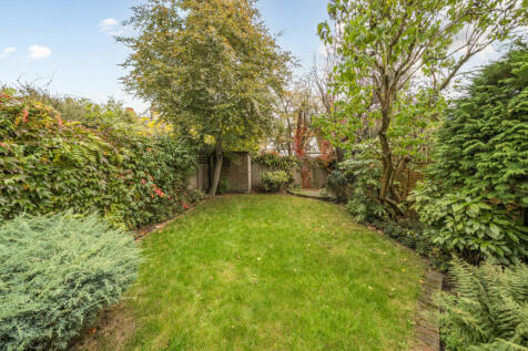 1370709-4-68f1ff2...