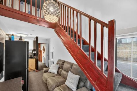 Annexe Lounge / Kitchen