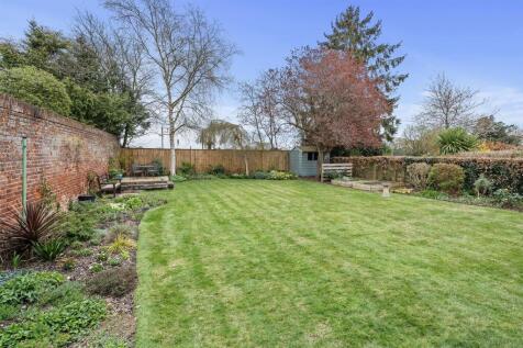 7 Harford Manor Close-10.jpg