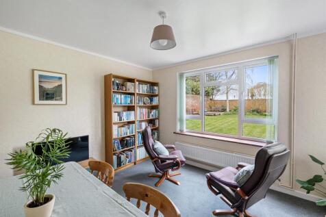 7 Harford Manor Close-30.jpg