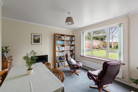 7 Harford Manor Close-29.jpg