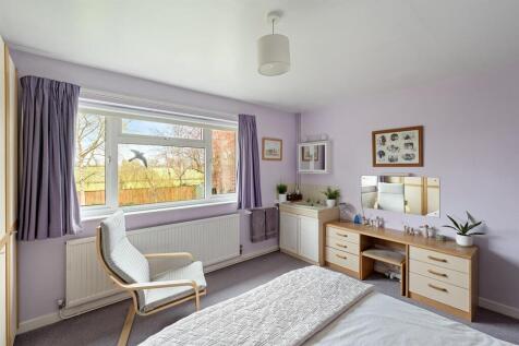 7 Harford Manor Close-15.jpg