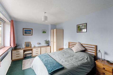 7 Harford Manor Close-22.jpg