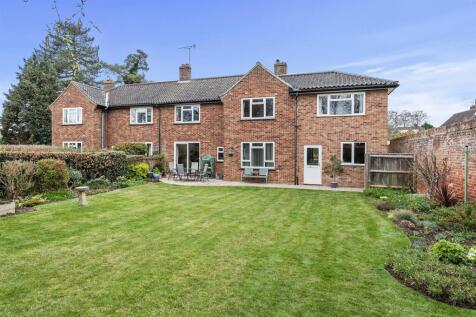 7 Harford Manor Close-08.jpg